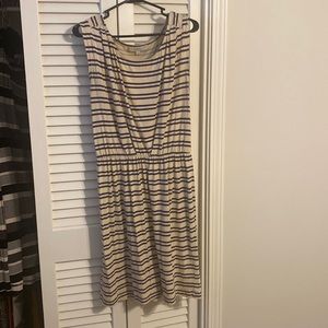 LOFT LARGE SPRING SUMMER DRESS RIGHT ABOVE KNEES